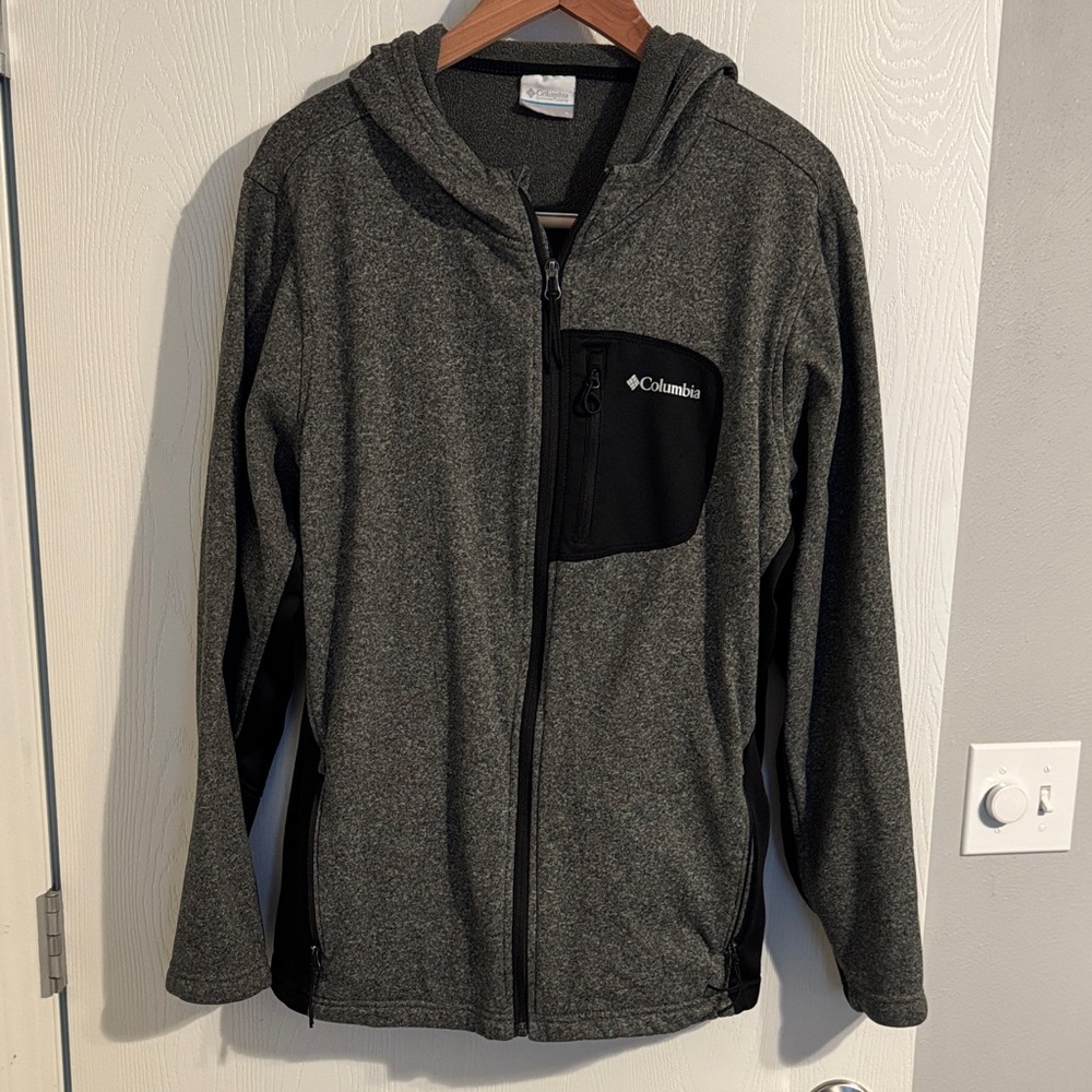 Columbia Charcoal and Black Hooded Jacket Men’s Large